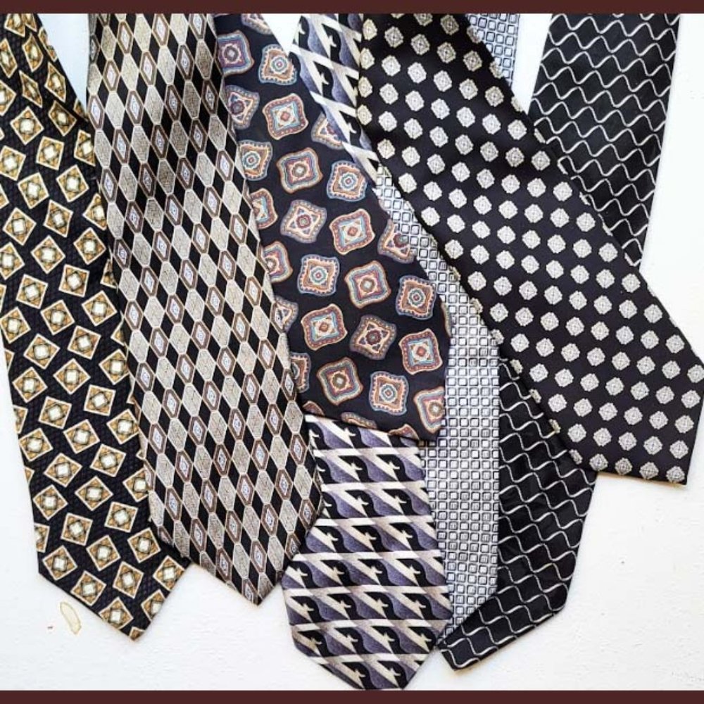 Lot of 6 Italian Silk Ties With Black Background